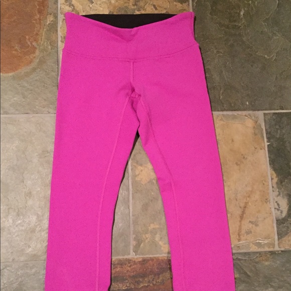 lululemon athletica Pants - Lululemon Wunder Under Reversible Size 4